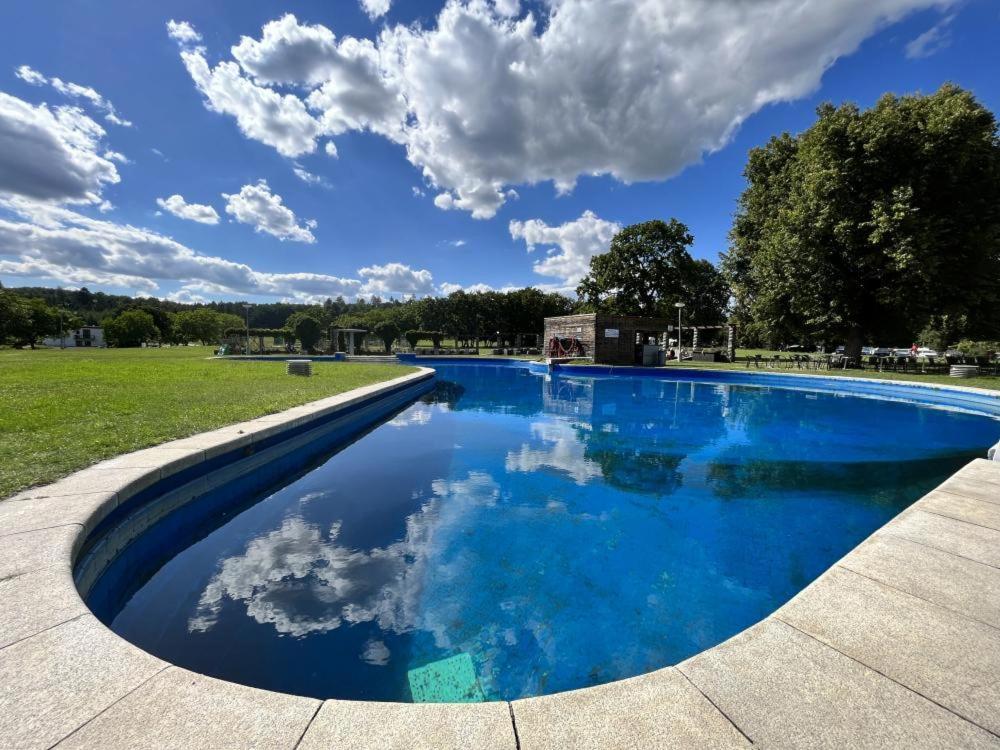 Vilas & Wellness Resort Orlik Kozarovice Eksteriør billede